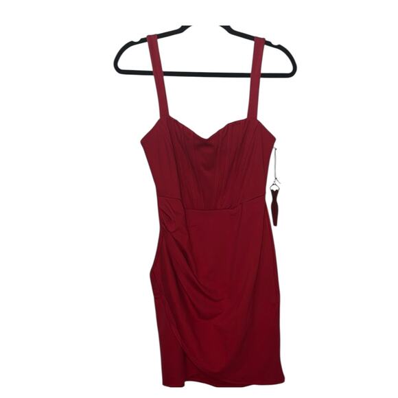 Haute Monde Chic Red Mini Dress-NWT - Picture 1 of 6